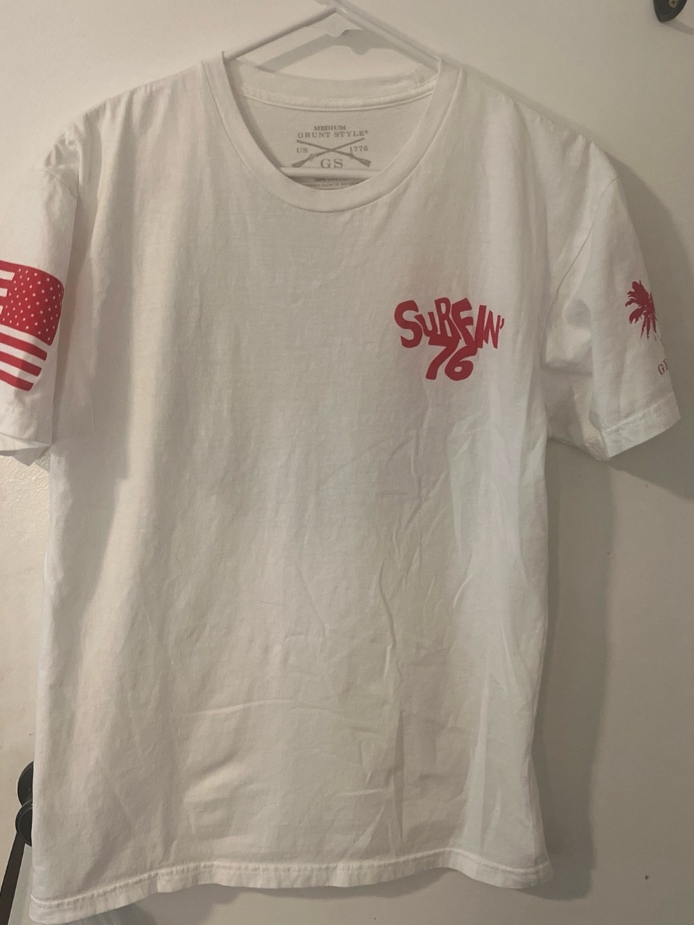 Grunt Style Tee Unisex M White Surfin 76 Status of Liberty Tactical Military EUC